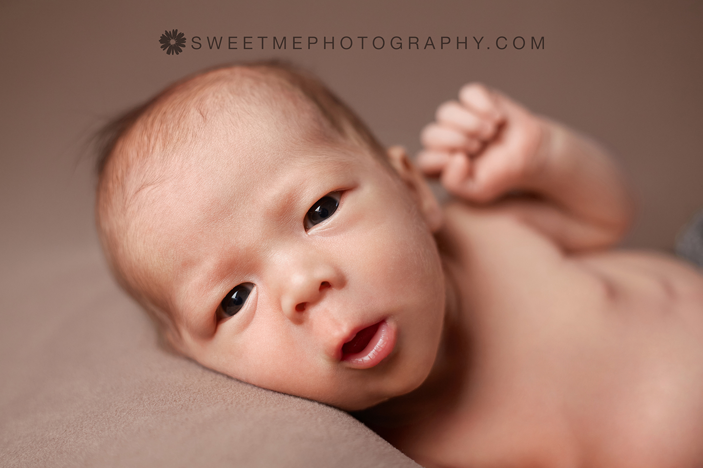 105277HEADLAM120522NYNJ-1