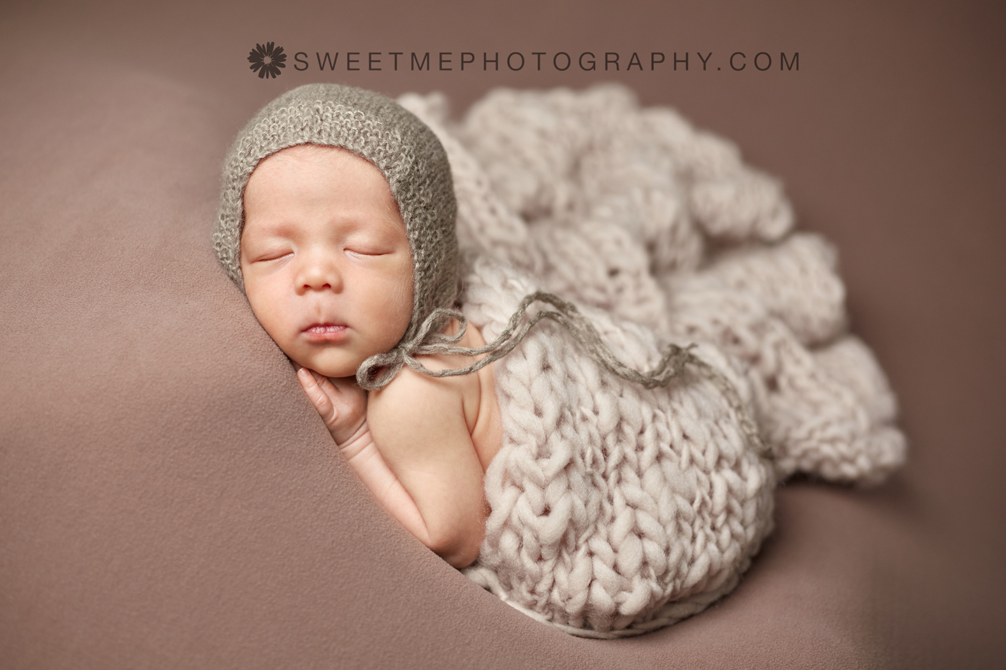 105277HEADLAM120522NYNJ-15