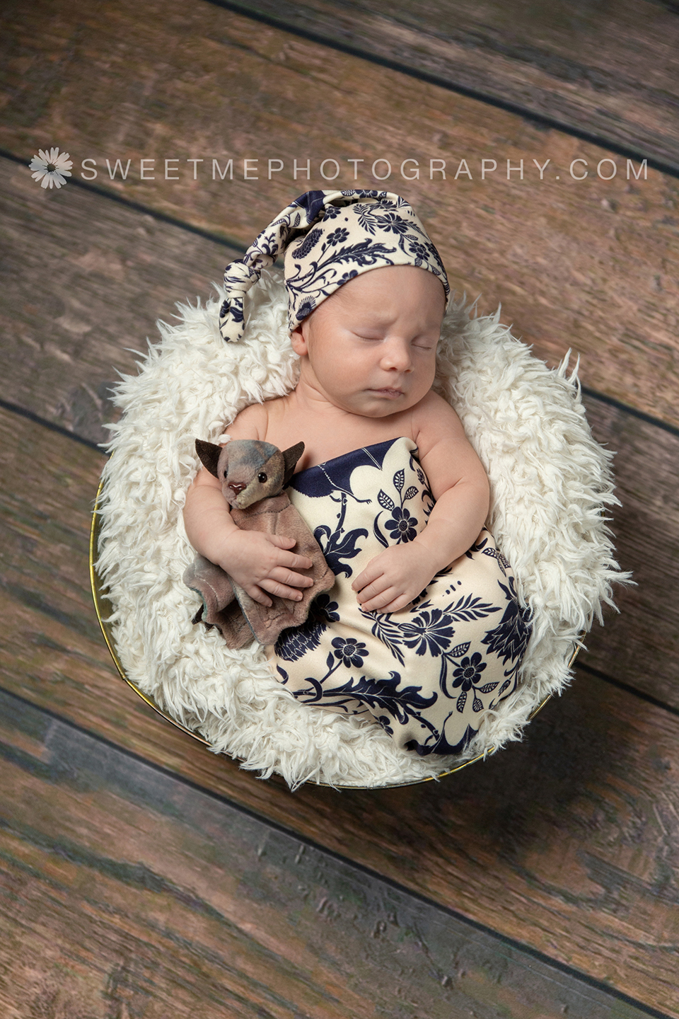 73900AFONSO-CUADRADO050422NYNJ-61