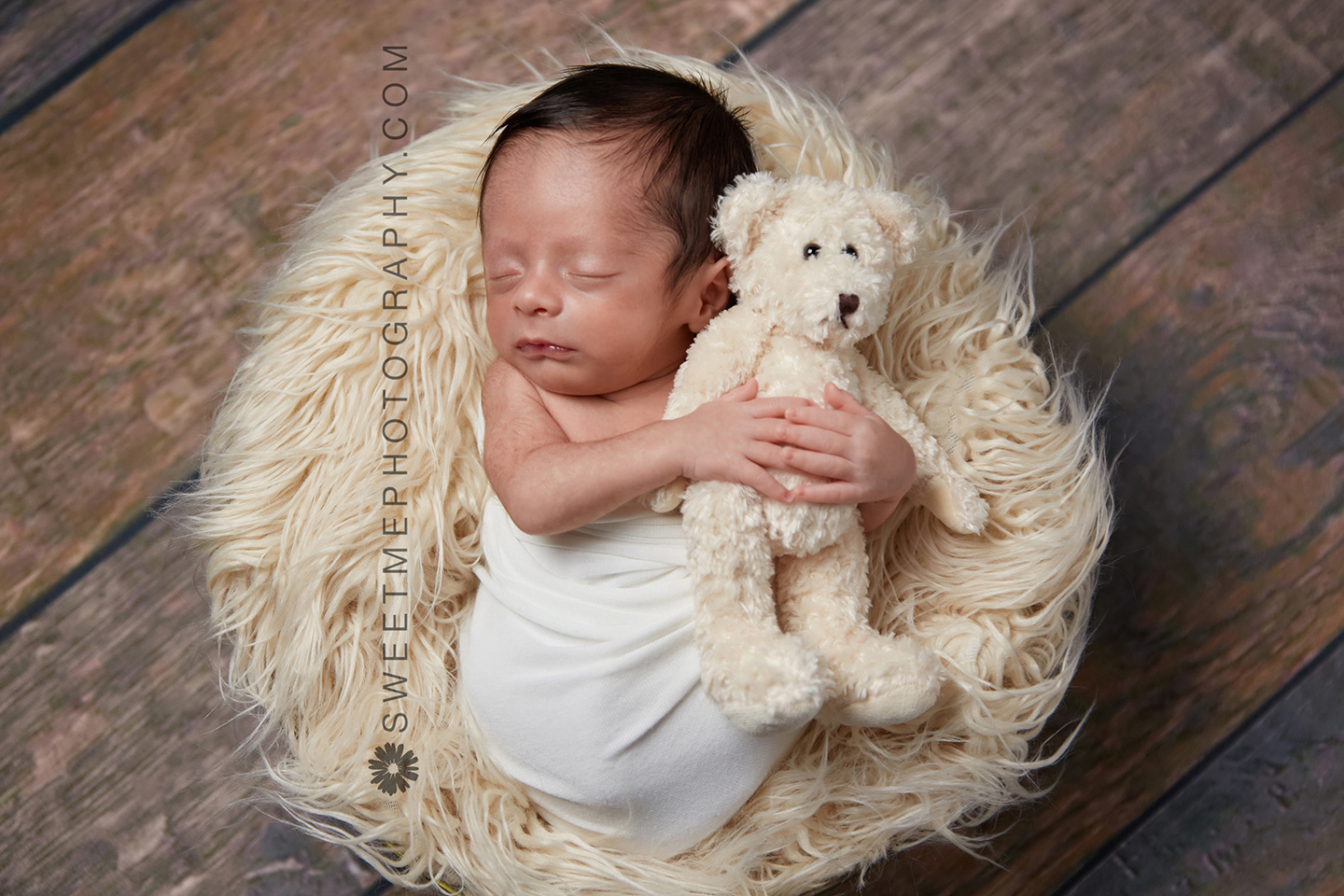 89550LEON081622NYNJ-52